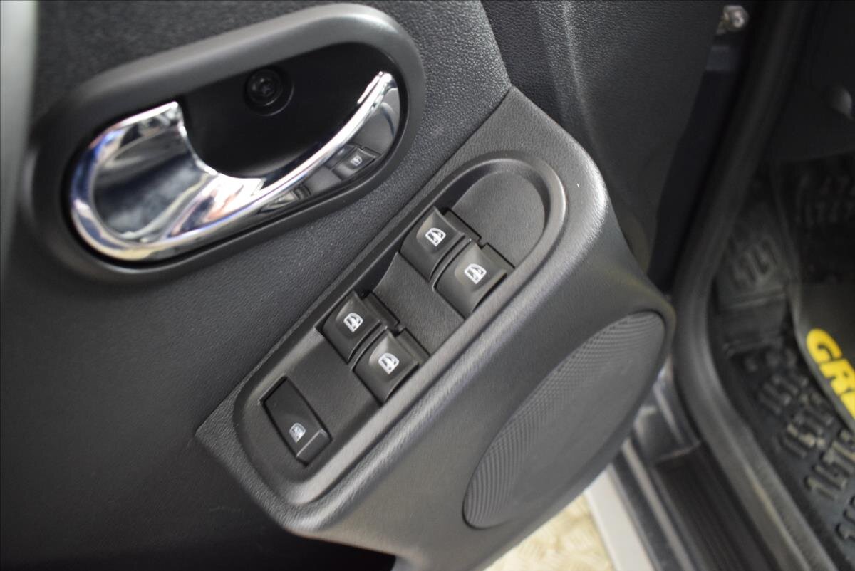 Dacia Duster SUV / Terénní 1,2 l 92 kw