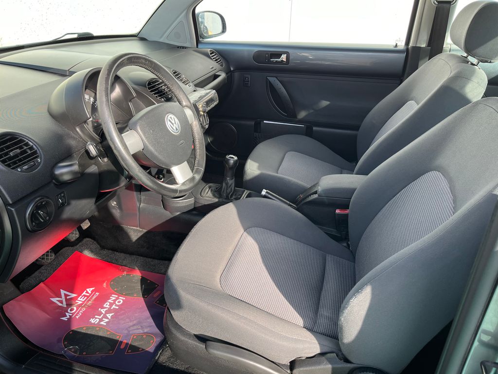 Volkswagen New Beetle