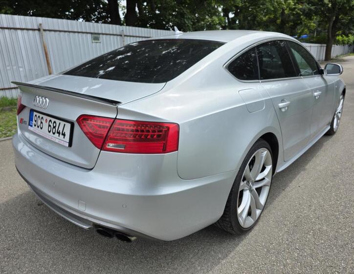 Audi S5 7