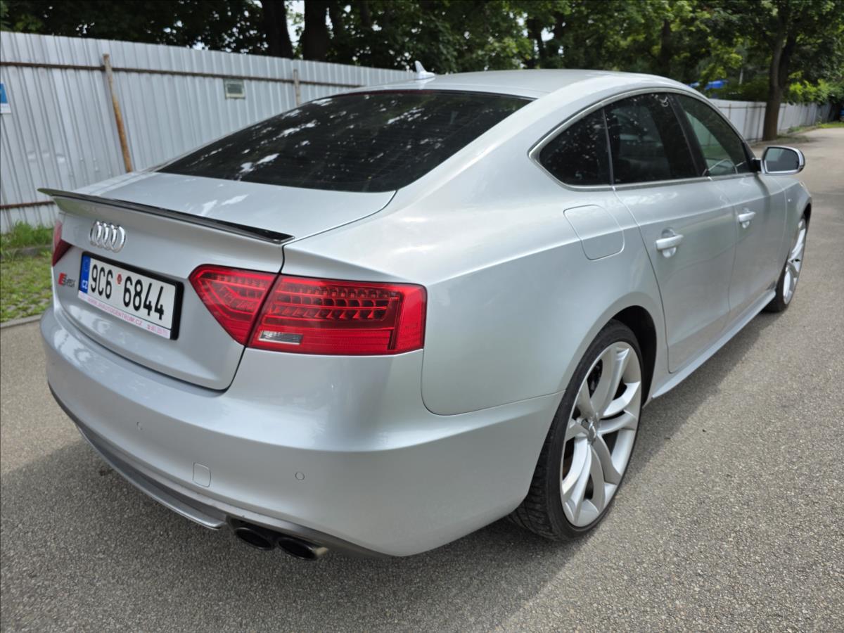 Audi S5