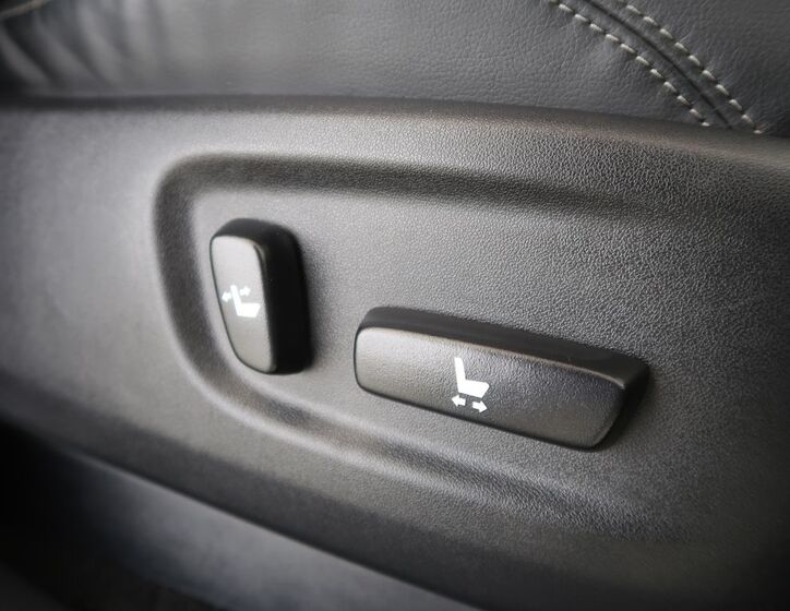 Toyota Land Cruiser 34