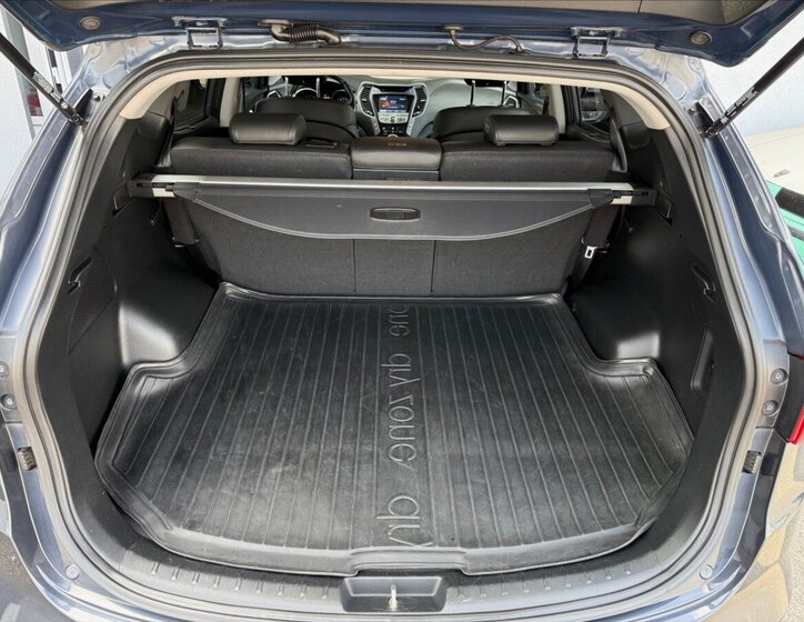 Hyundai Santa Fe SUV / Terénní 2,2 l 145 kw
