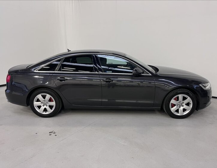 Audi A6 4