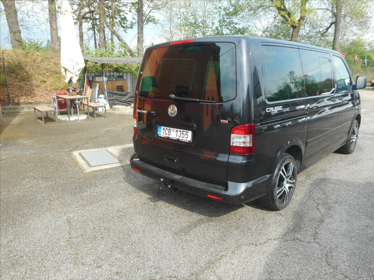 Volkswagen Multivan Kombi 2,5 l 128 kw