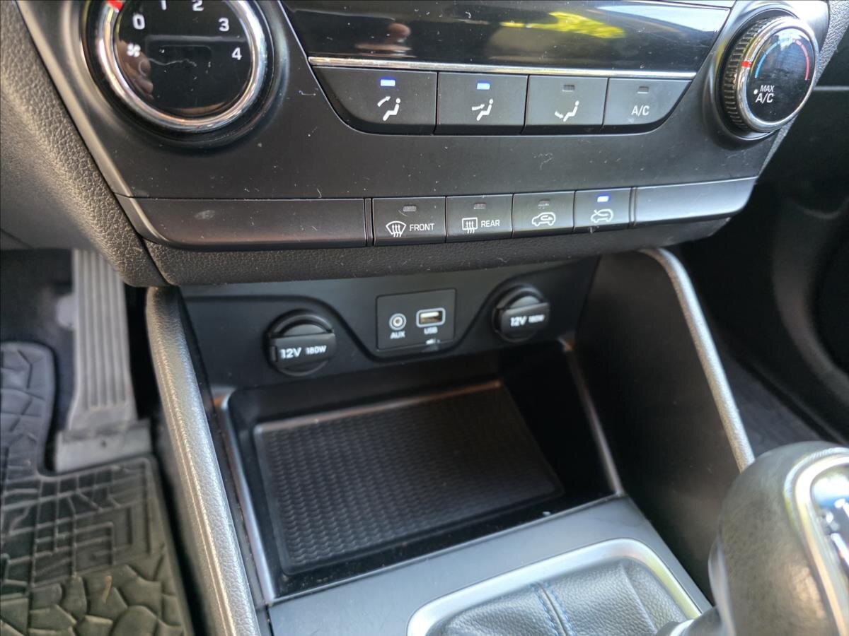 Hyundai Tucson SUV / Terénní 2,0 l 100 kw