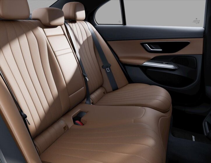 Mercedes-Benz Třídy E Sedan 2,0 l 145 kw