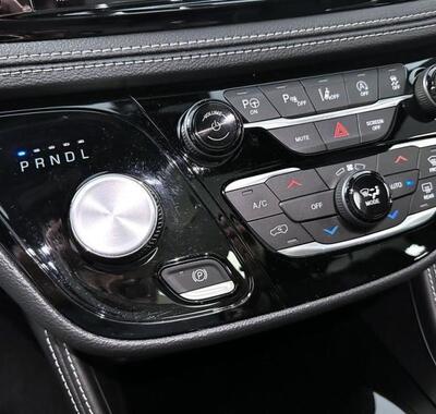 Chrysler Pacifica 21