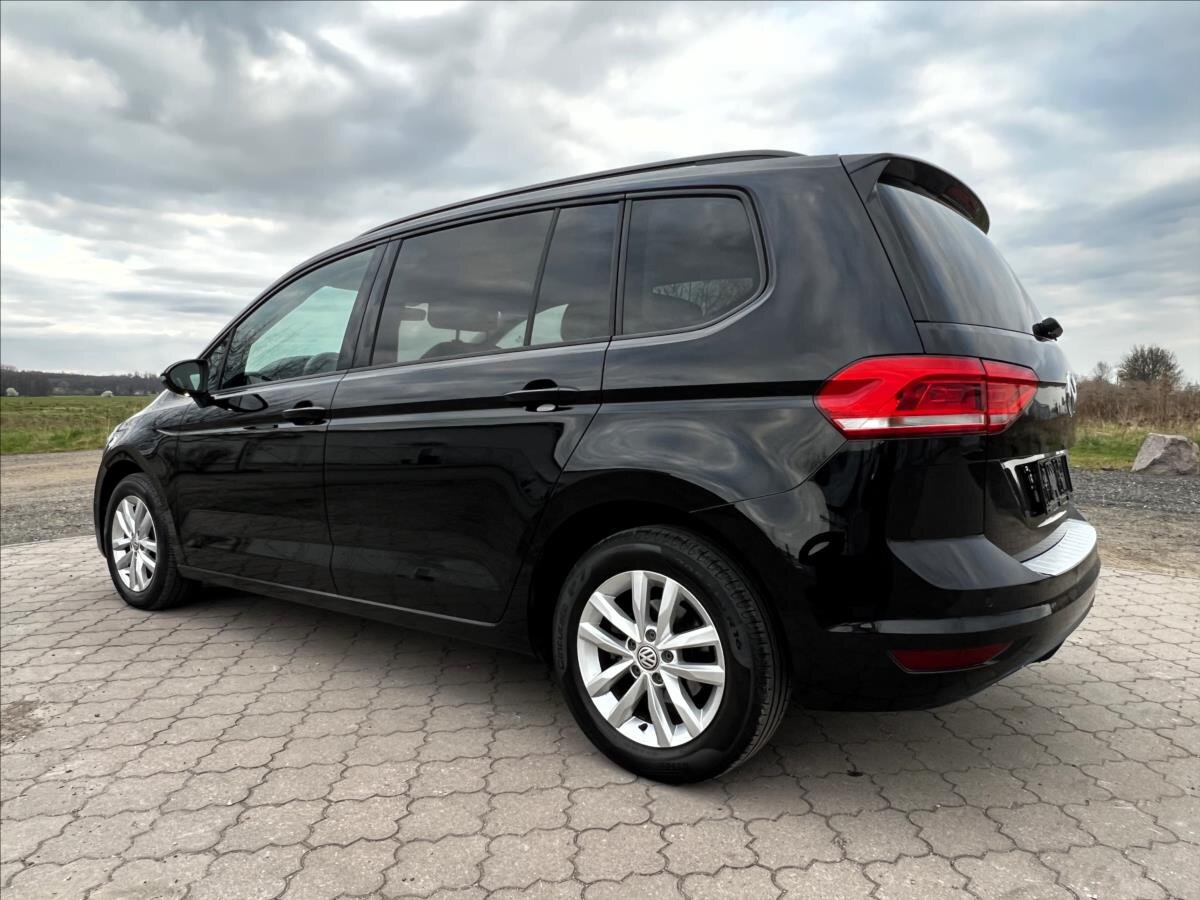 Volkswagen Touran Kombi 1,6 l 85 kw