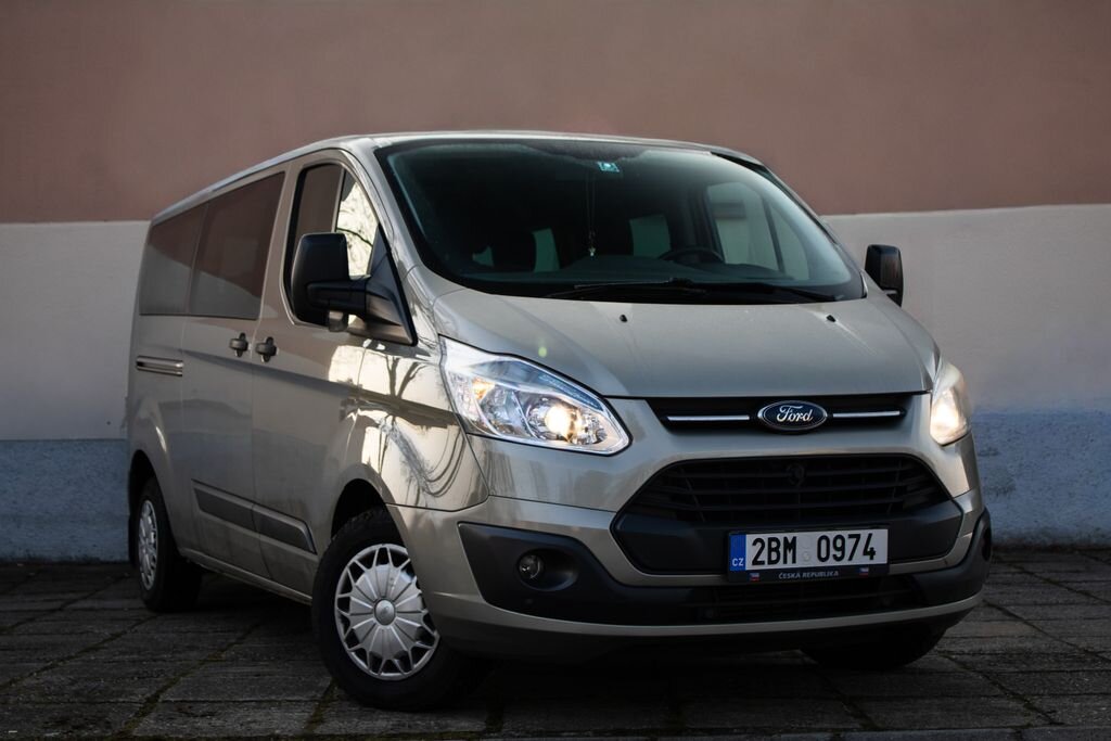 Ford Transit Custom VAN / Minibus 2,2 l 114 kw