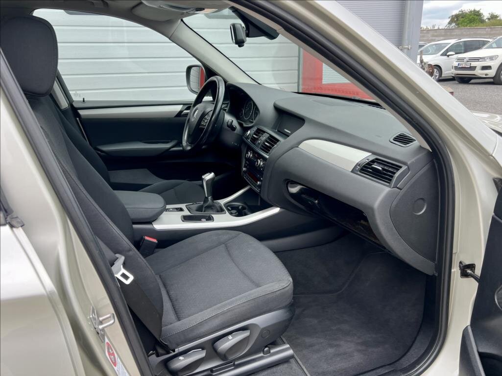 BMW X3 SUV / Terénní 2,0 l 135 kw
