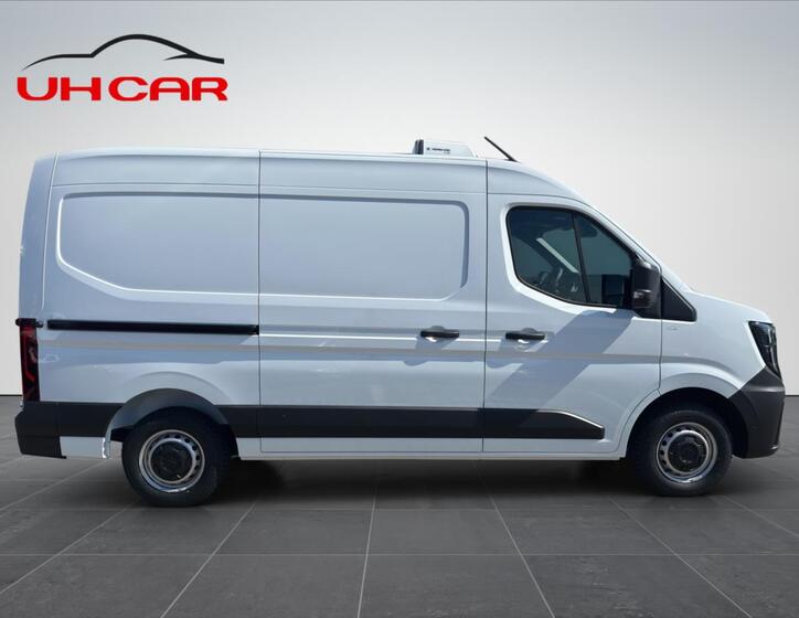 Nissan Interstar 4
