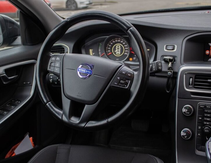 Volvo V60 34