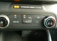 Ford Focus Kombi 999,0 92 kw