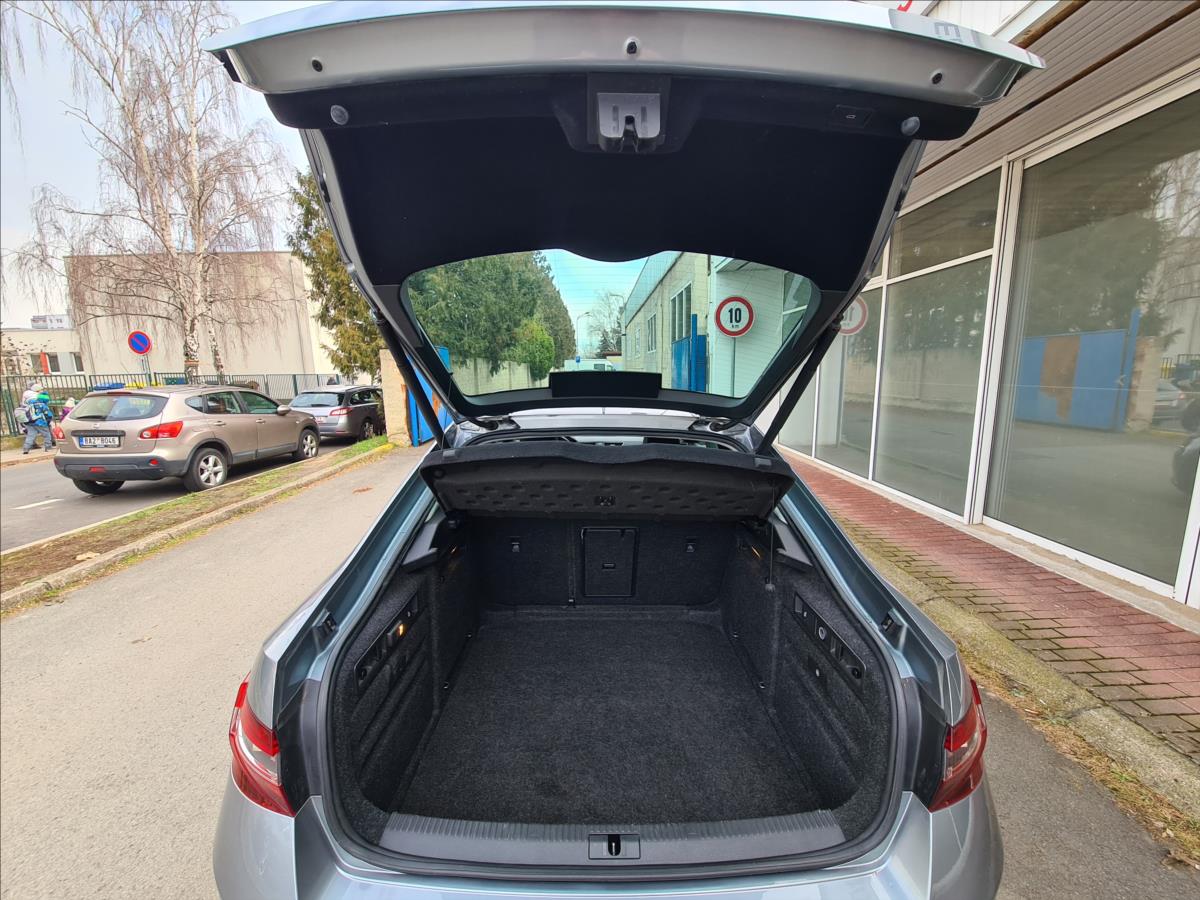 Škoda Superb Sedan 2,0 l 110 kw