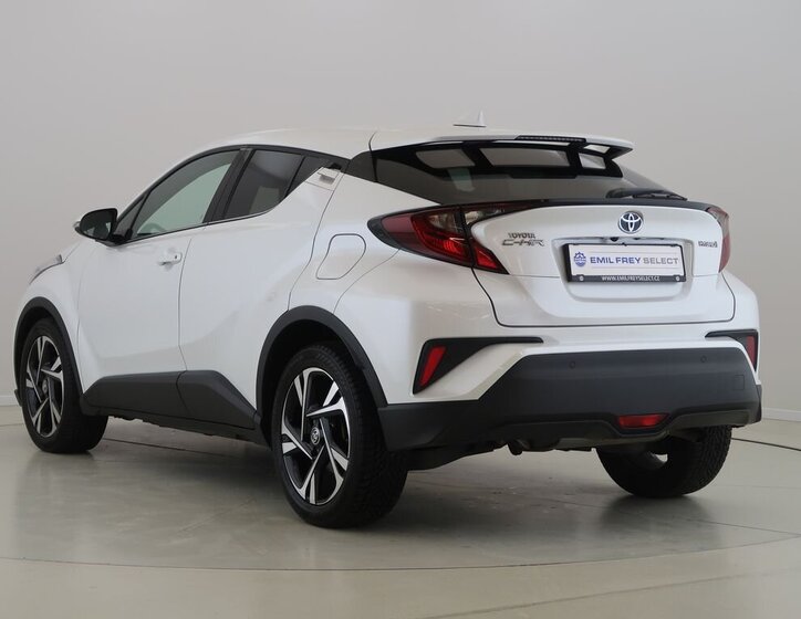 Toyota C-HR SUV / Terénní 1,8 l 72 kw