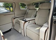 Lexus LM 350h VAN / Minibus 2,5 l 140 kw