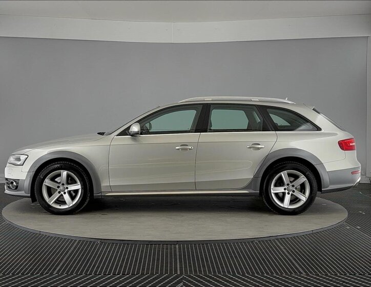 Audi A4 Allroad Kombi 2,0 l 140 kw
