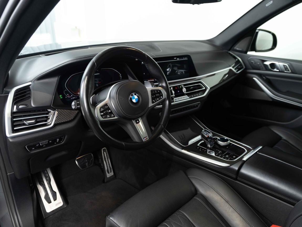 BMW X5 SUV / Terénní 4,4 l 390 kw