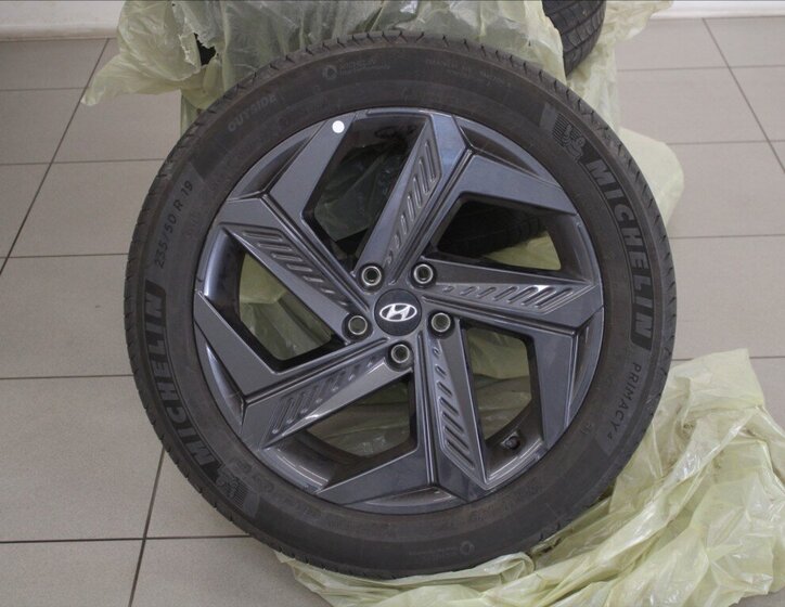 Hyundai Tucson SUV / Terénní 1,6 l 169 kw