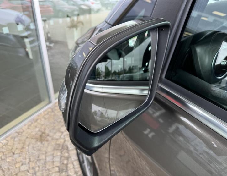 Mercedes-Benz Třídy V 27