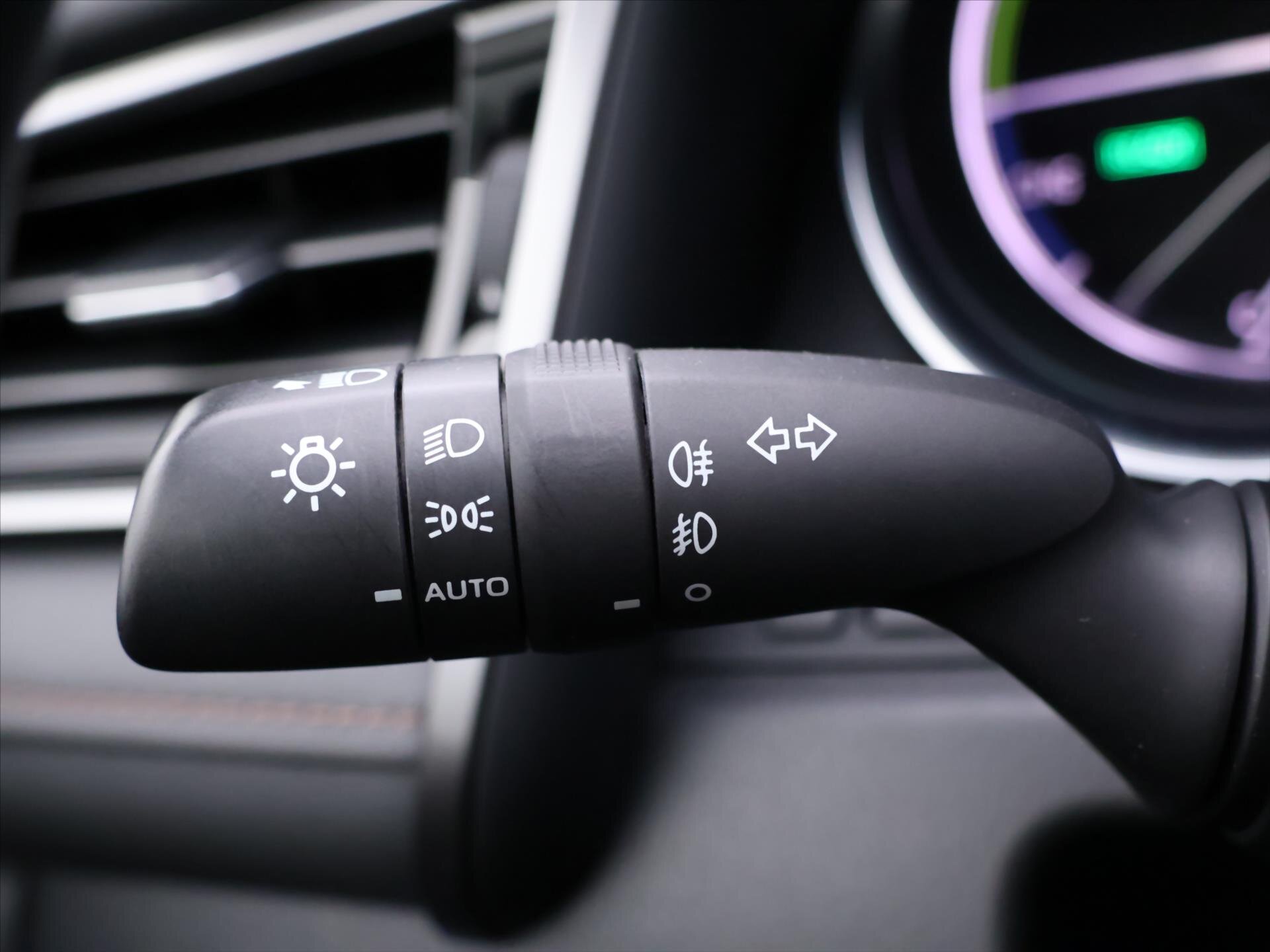 Toyota Camry Sedan 2,5 l 131 kw