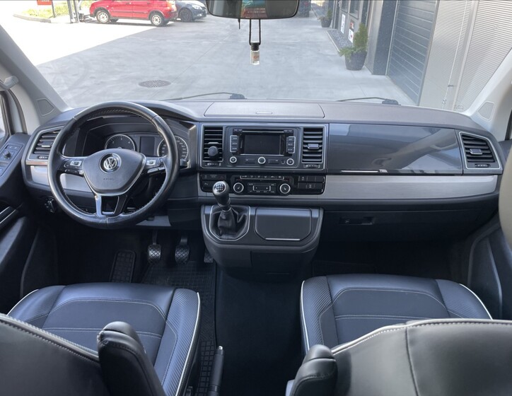 Volkswagen Multivan 19