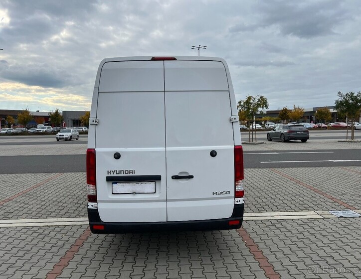 Hyundai H 350 16