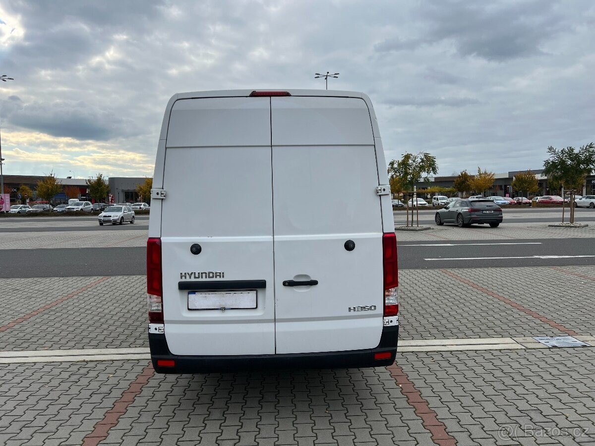 Hyundai H 350