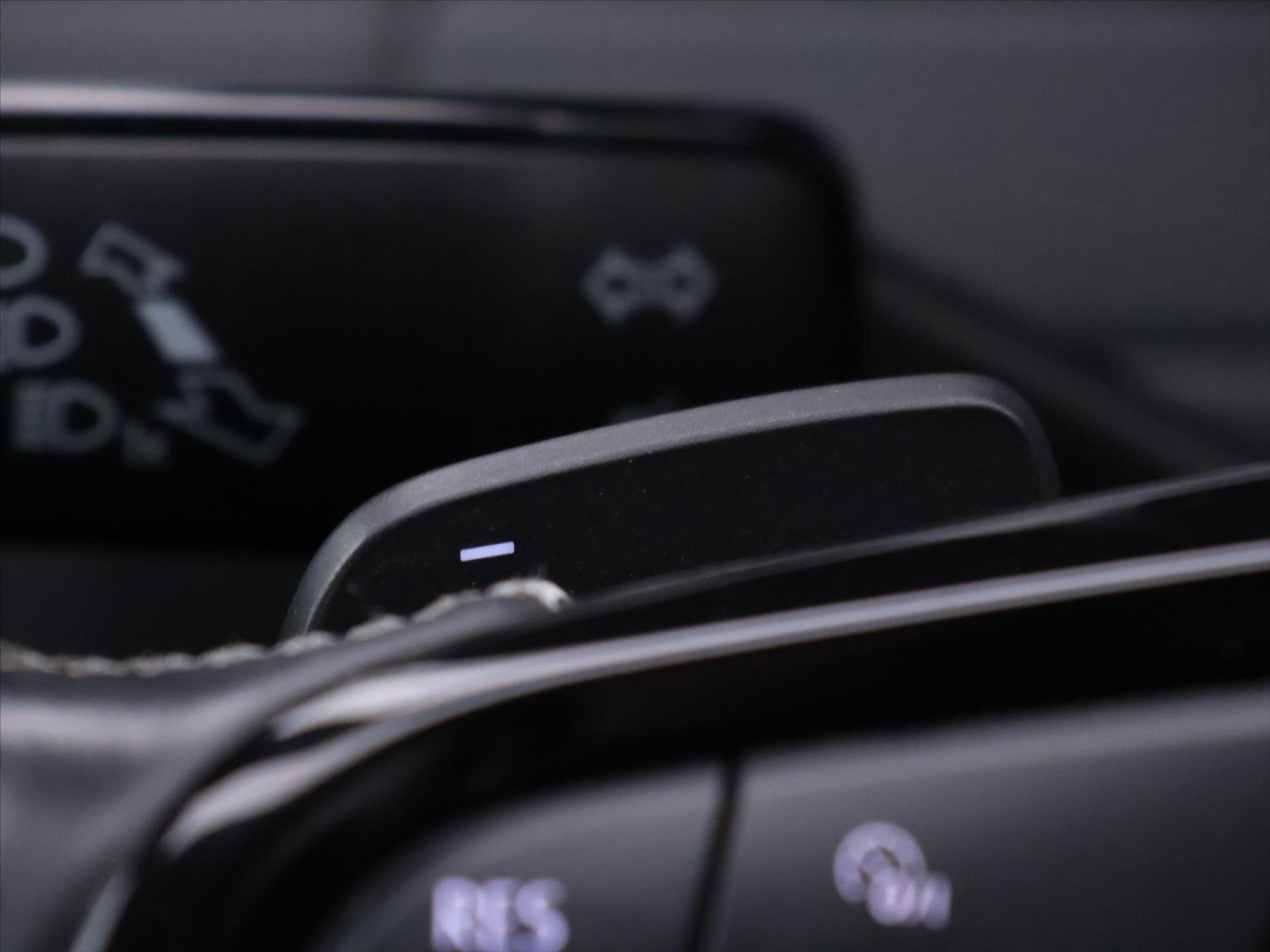 Volkswagen Golf Hatchback 2,0 l 221 kw