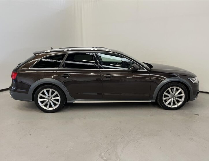 Audi A6 Allroad 3