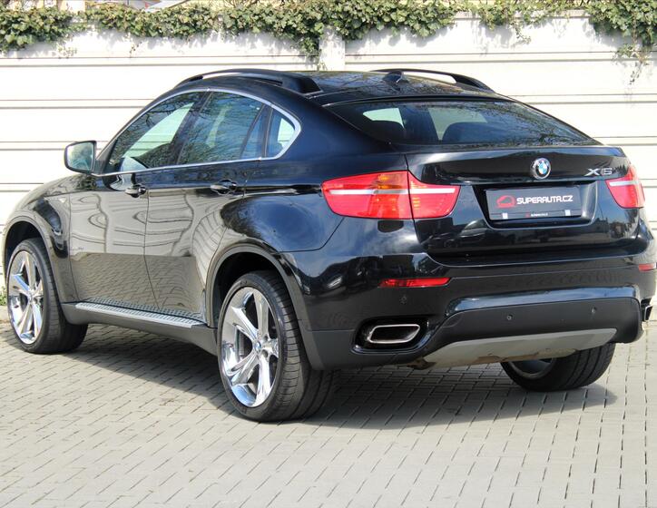 BMW X6 4