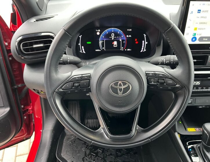 Toyota Yaris Cross SUV 1,5 l 68 kw