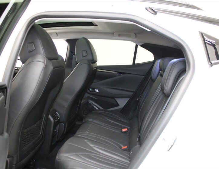 DS Automobiles DS4 SUV / Terénní 1,6 l 165 kw