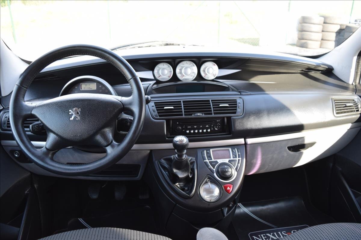 Peugeot 807 MPV 2,0 l 100 kw