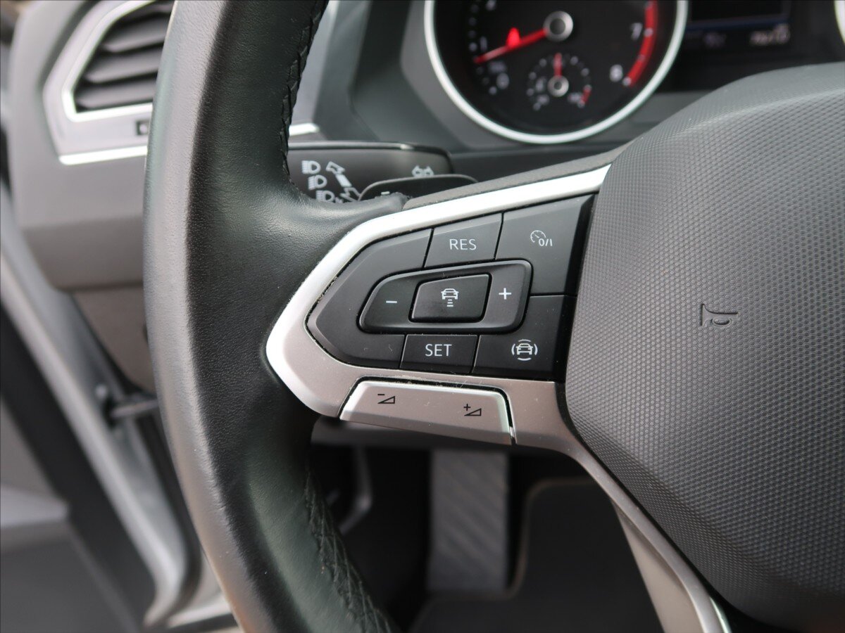 Volkswagen Tiguan Kombi 1,5 l 110 kw