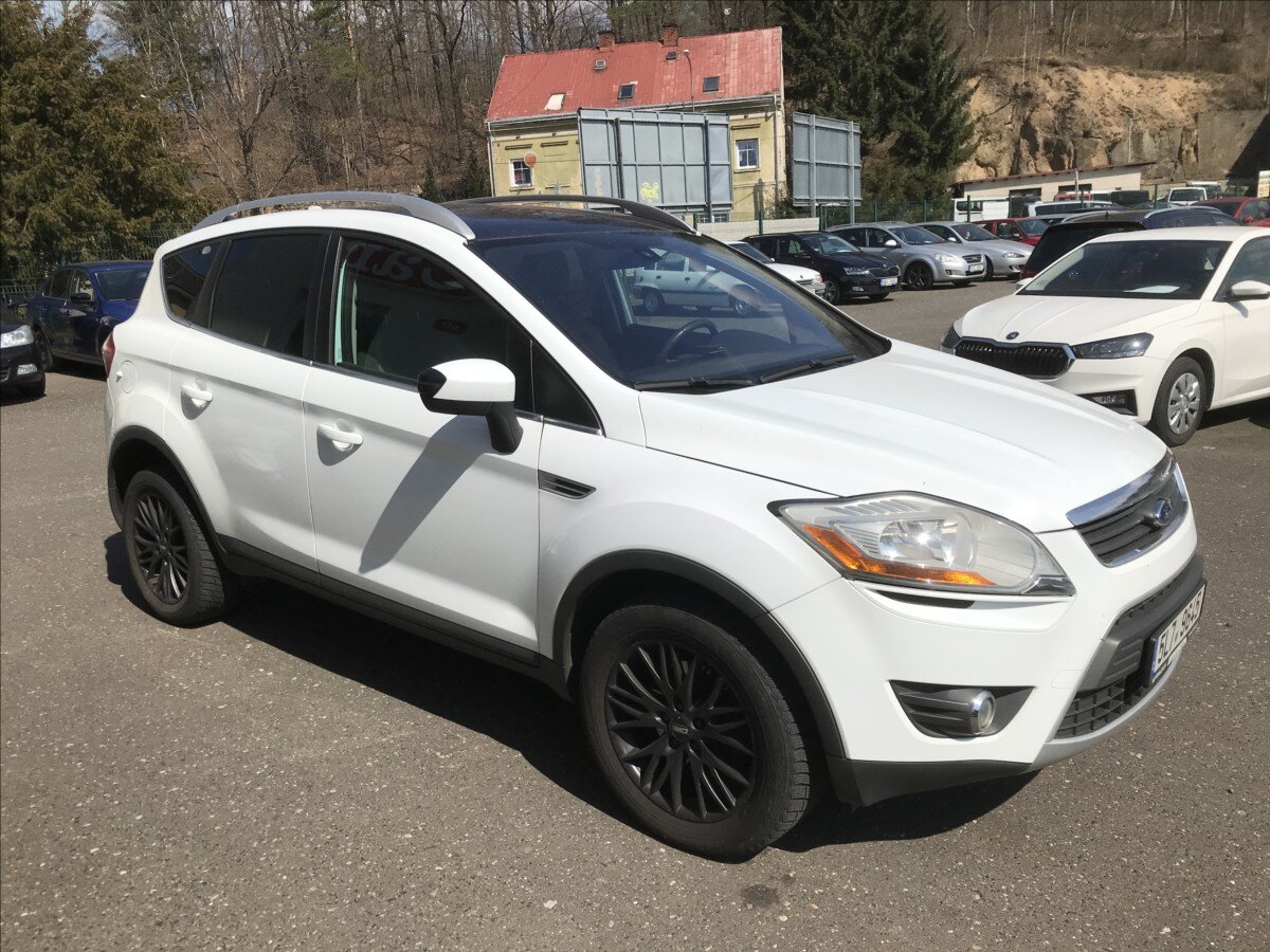 Ford Kuga SUV / Terénní 2,0 l 120 kw