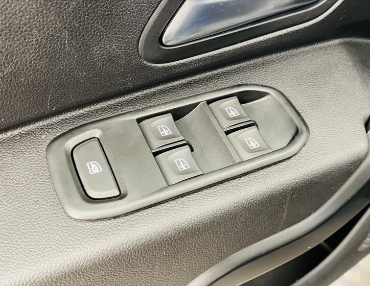 Dacia Duster SUV / Terénní 999,0 67 kw