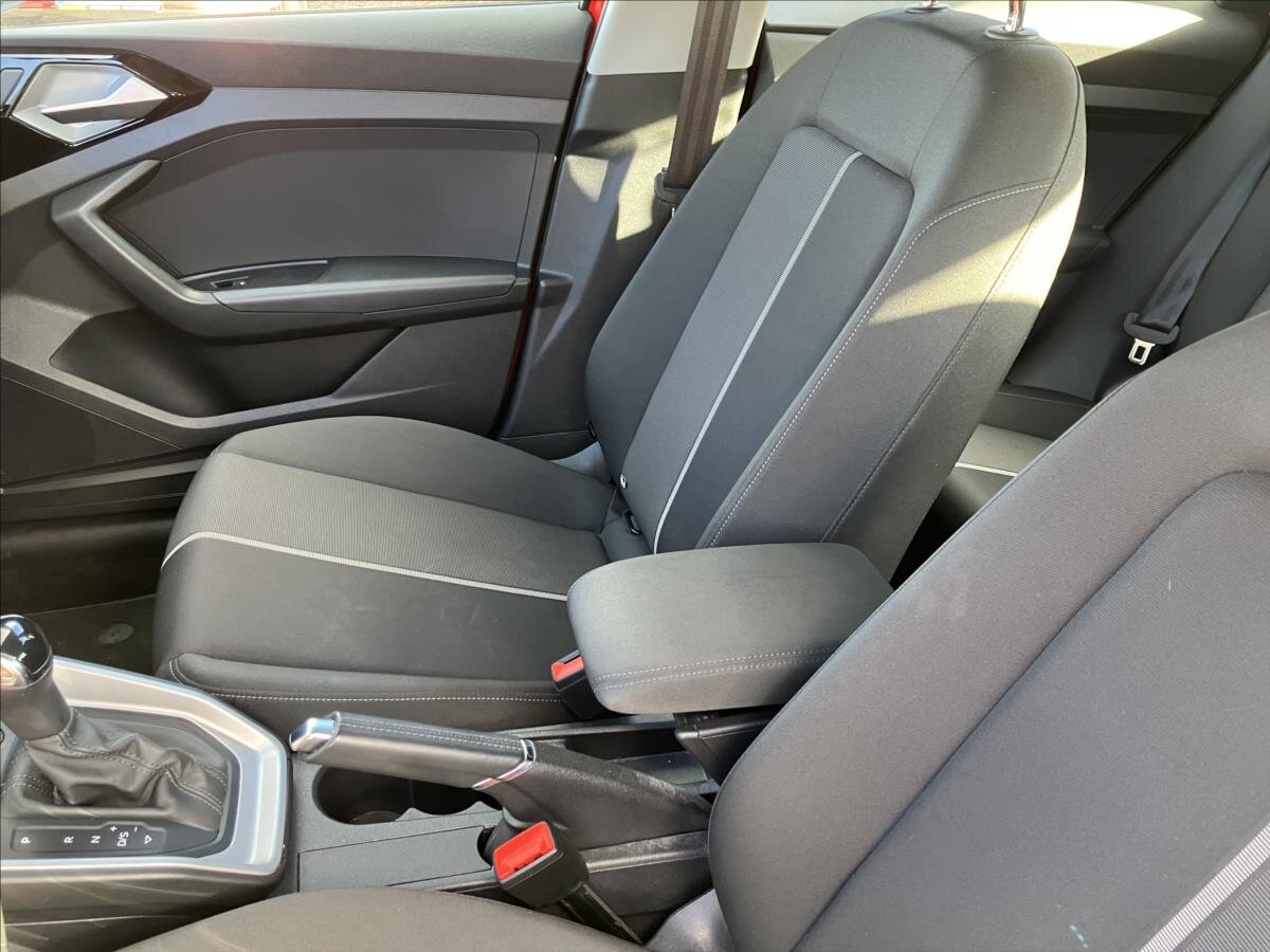 Audi A1 Hatchback 999,0 70 kw