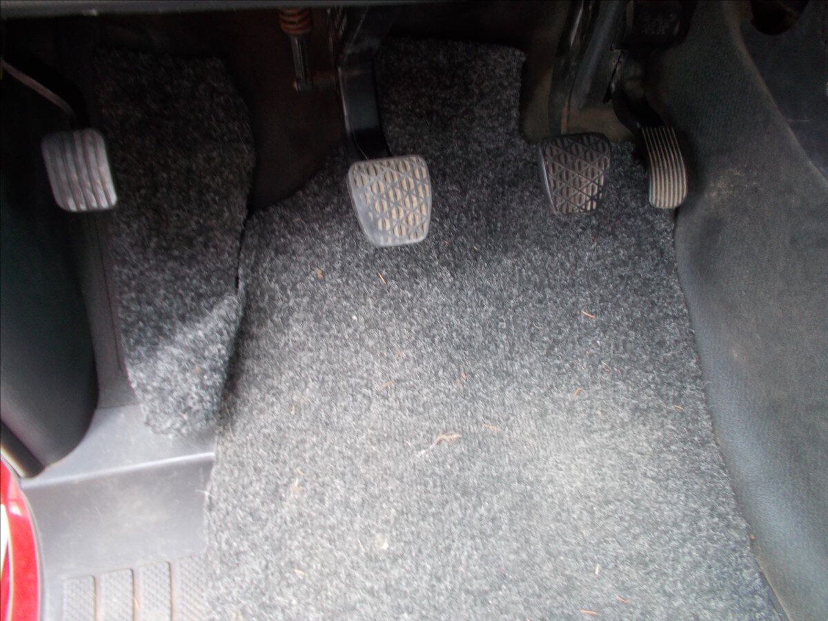 Mercedes-Benz Vito MPV 2,1 l 70 kw