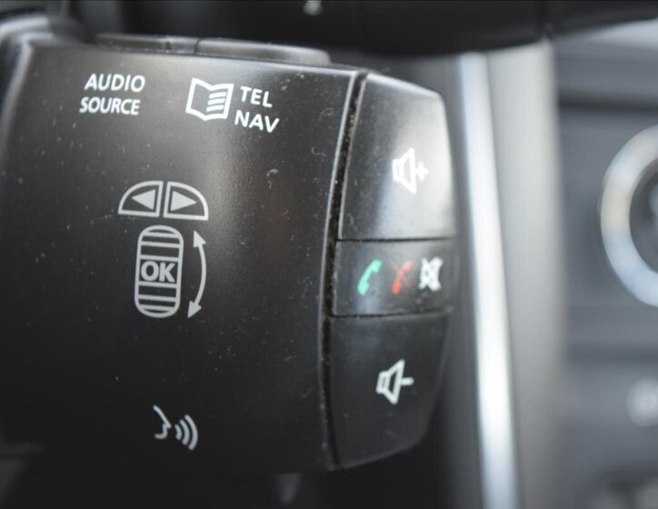 Renault Latitude Sedan / Limuzína 2,0 l 110 kw