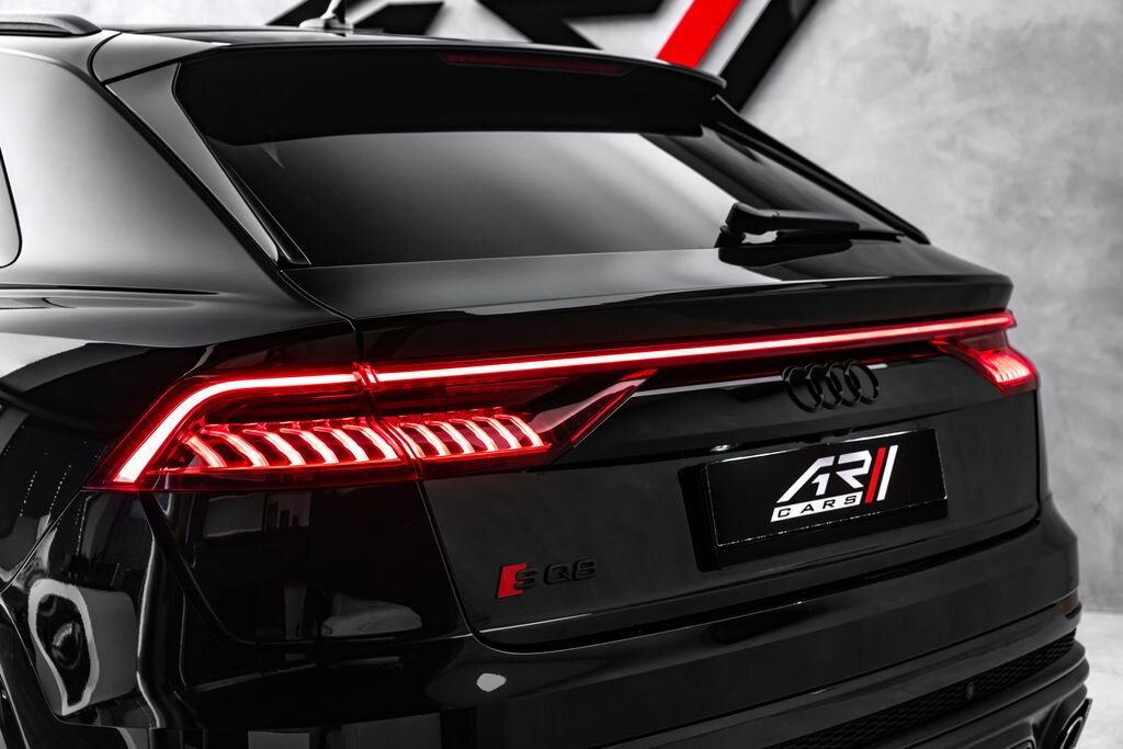 Audi SQ8 SUV / Terénní 4,0 l 373 kw