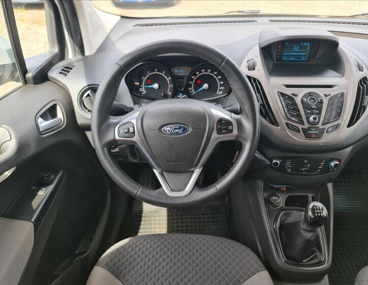 Ford Tourneo Courier 16