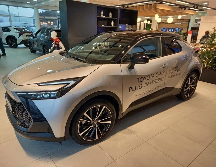 Toyota C-HR Hatchback 2,0 l 112 kw