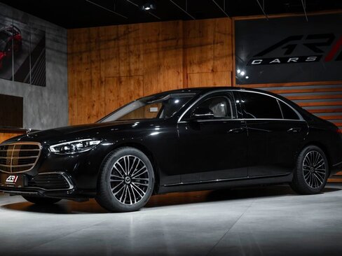 Mercedes-Benz Třídy S Sedan 4,0 l 370 kw