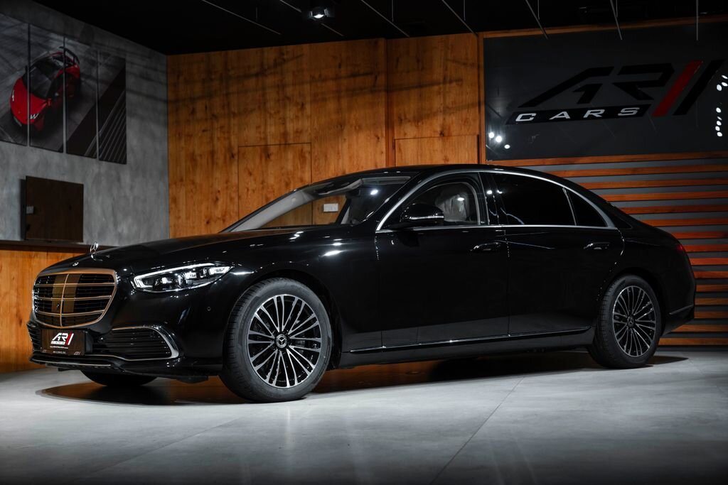 Mercedes-Benz Třídy S Sedan 4,0 l 370 kw