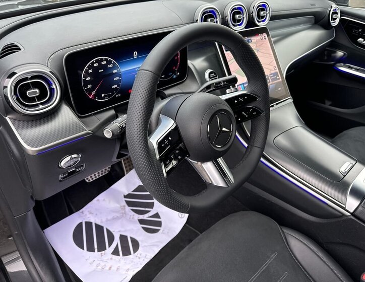 Mercedes-Benz GLC 9