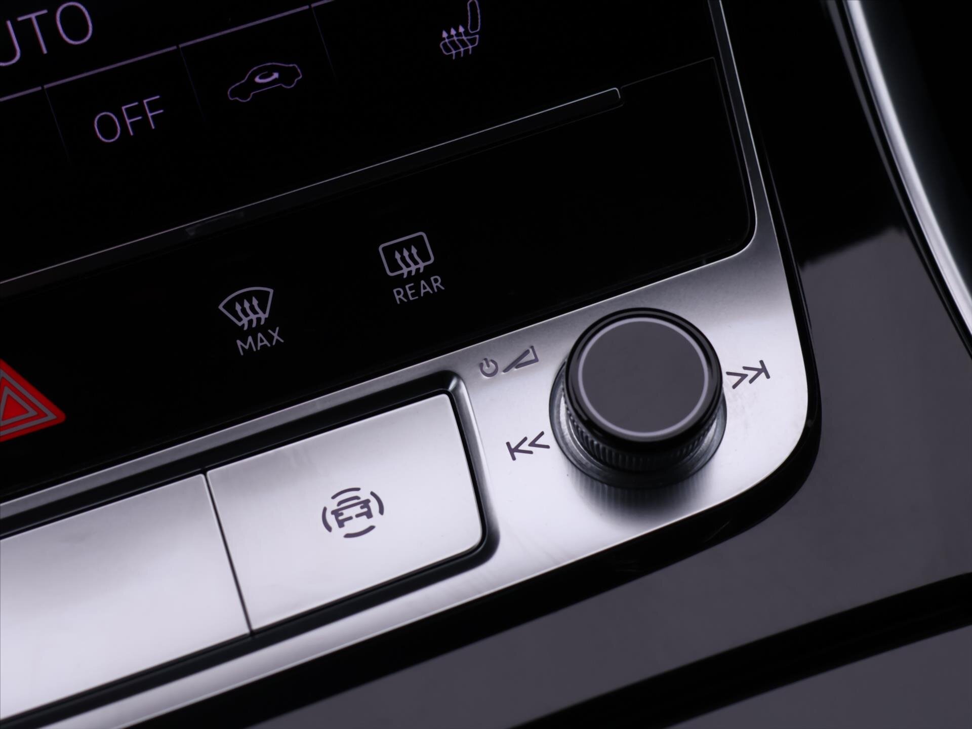 Audi Q8 SUV / Terénní 3,0 l 250 kw