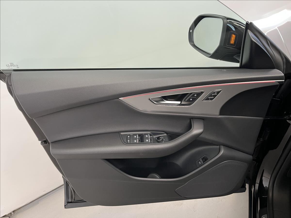 Audi Q8 SUV 3,0 l 250 kw