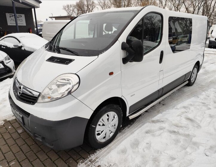 Opel Vivaro 1