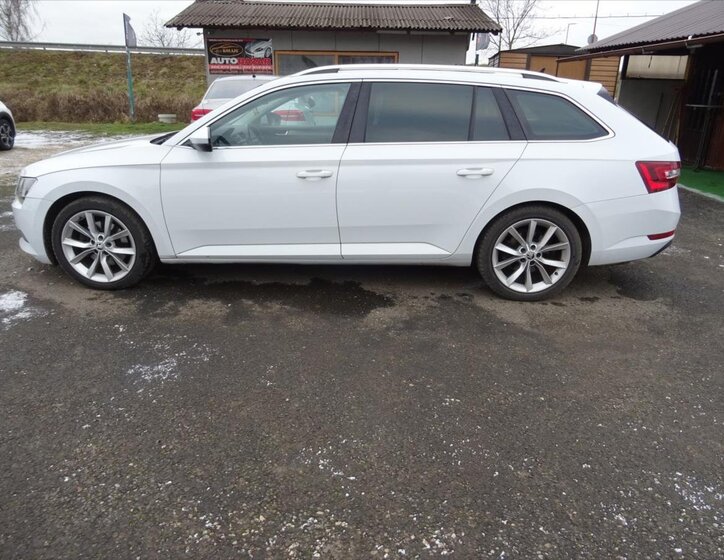 Škoda Superb 6